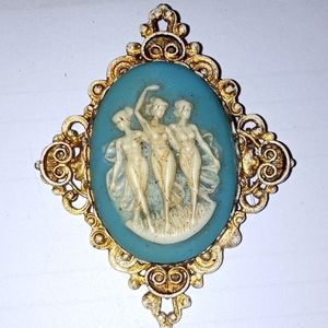 Beautiful Cameo Brooch